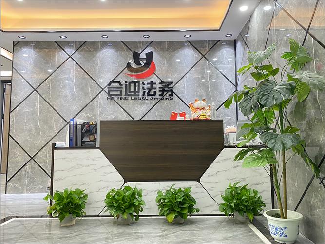 包括:一般项目:法律咨询(不包括律师事务所业务),社会经济咨询服务